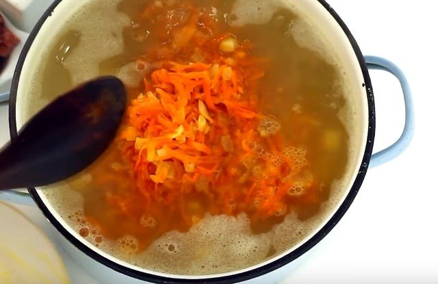  gorokhovyjj sup  recepty prigotovleniya domashnego supa s foto99 Гороховий суп. Рецепти приготування домашнього супу з фото