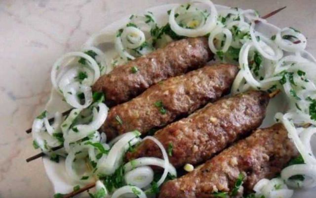  kak prigotovit lyulya kebab v domashnikh usloviyakh, poshagovye recepty14 Як приготувати люля кебаб в домашніх умовах, покрокові рецепти