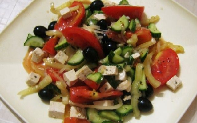  klassicheskie recepty prigotovleniya grecheskogo salata17 Класичні рецепти приготування грецького салату