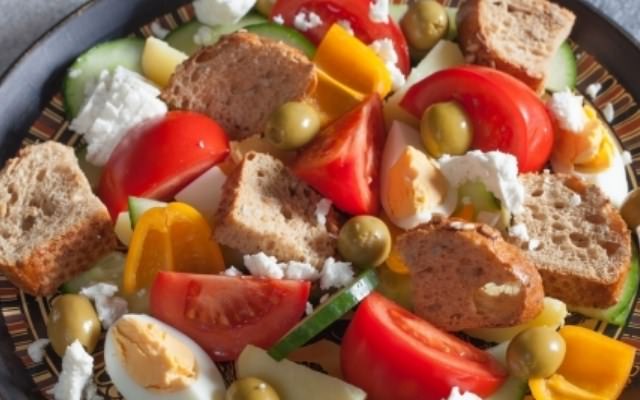  klassicheskie recepty prigotovleniya grecheskogo salata7 Класичні рецепти приготування грецького салату