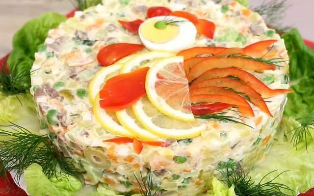  klassicheskie recepty prigotovleniya ochen vkusnykh salatov olive k novomu godu5 Класичні рецепти приготування дуже смачних салатів олівє до Нового року