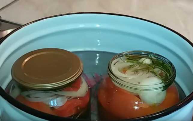  pomidory na zimu – samye vkusnye recepty konservirovannykh tomatov67 Помідори на зиму – найсмачніші рецепти консервованих томатів