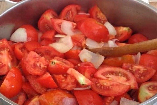  recepty ketchupa iz pomidorov na zimu v domashnikh usloviyakh35 Рецепти кетчупу з помідорів на зиму в домашніх умовах