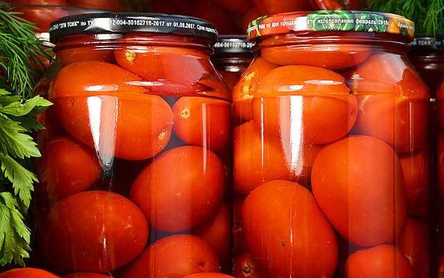  recepty marinovannykh pomidorov s foto na zimu – palchiki oblizhesh78 Рецепти маринованих помідорів з фото на зиму – пальчики оближеш