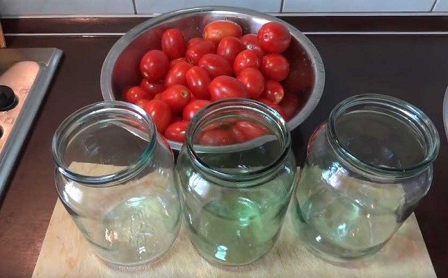  recepty marinovannykh pomidorov s foto na zimu – palchiki oblizhesh79 Рецепти маринованих помідорів з фото на зиму – пальчики оближеш