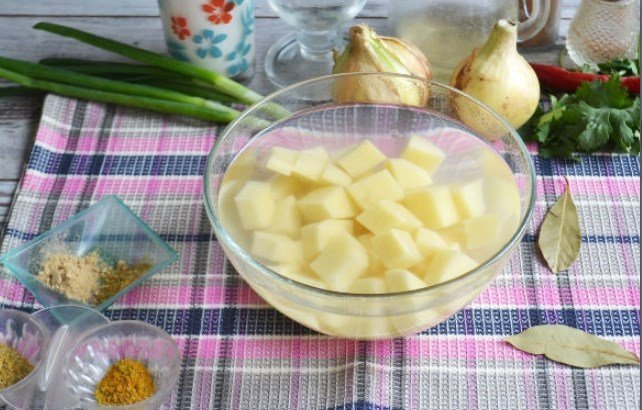  recepty prigotovleniya gorokhovogo supa s raznymi ingredientami12 Рецепти приготування горохового супу з різними інгредієнтами