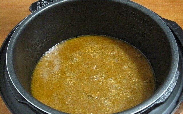  recepty prigotovleniya gulyasha iz govyadiny s podlivkojj i ovoshhami18 Рецепти приготування гуляшу з яловичини з підливою і овочами