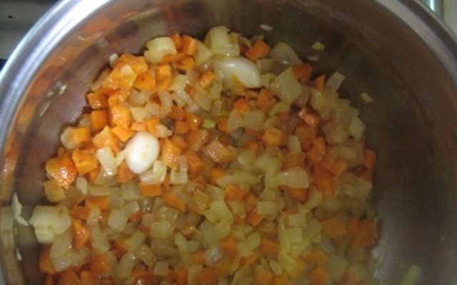  recepty prigotovleniya klassicheskogo shhavelevogo supa s yajjcom i krupami100 Рецепти приготування класичного щавлевого супу з яйцем і крупами
