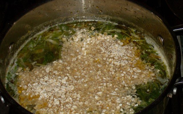  recepty prigotovleniya klassicheskogo shhavelevogo supa s yajjcom i krupami127 Рецепти приготування класичного щавлевого супу з яйцем і крупами