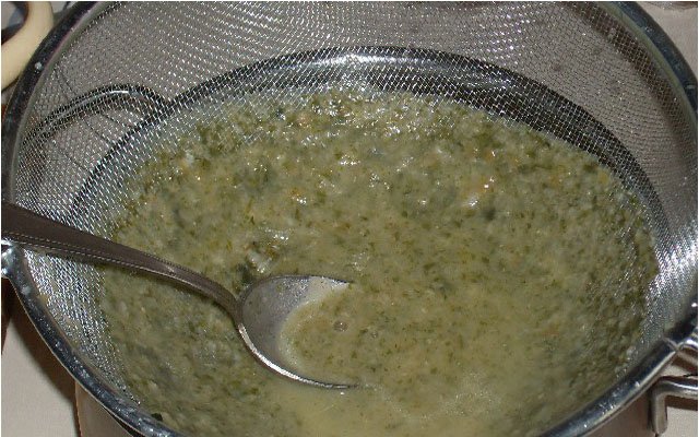  recepty prigotovleniya klassicheskogo shhavelevogo supa s yajjcom i krupami128 Рецепти приготування класичного щавлевого супу з яйцем і крупами