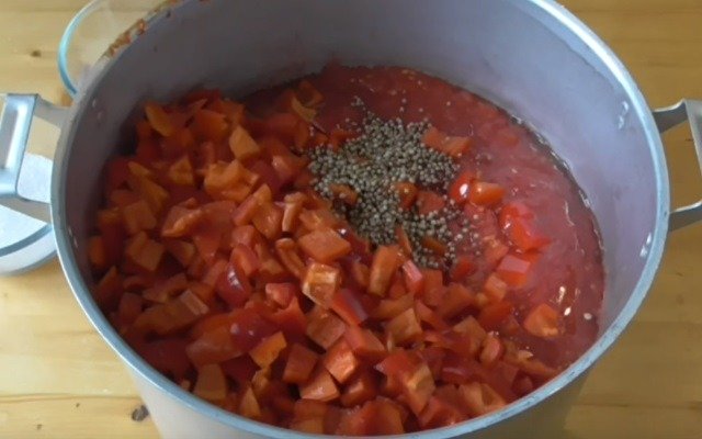  recepty prigotovleniya lecho iz pomidor i perca, s baklazhanami na zimu49 Рецепти приготування лечо з помідорів і перцю, баклажанів на зиму