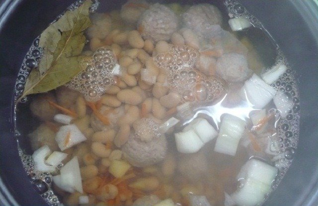  recepty prigotovleniya supa s frikadelkami i fasolyu24 Рецепти приготування супу з фрикадельками і квасолею