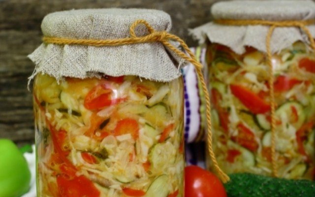  recepty salatov iz ogurcov na zimu, palchiki oblizhesh29 Рецепти салатів з огірків на зиму, пальчики оближеш