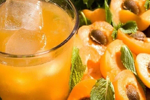 recepty zagotovki kompota iz abrikosov na zimu24 Рецепти заготівлі компоту з абрикосів на зиму