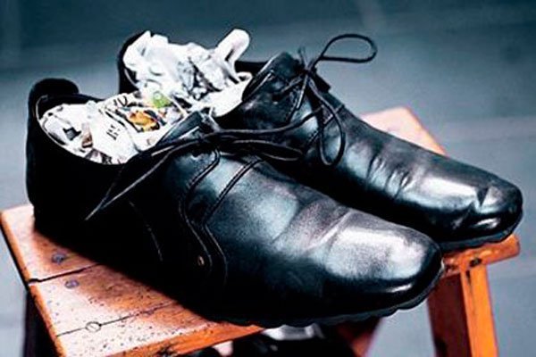 sovremennye metody kak bystro vysushit obuv: osobennosti sushki obuvi iz raznykh materialov2 Сучасні методи як швидко висушити взуття: Особливості сушіння взуття з різних матеріалів