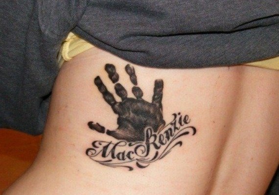 a645b825b261bc94ee09d5354babf4b3 Татуювання зі змістом для дівчат маленькі, написи, їх переклад і значення, на руці, запястя, стегна, шиї, ноги, пальці. Фото