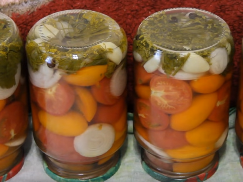 fcdd732b717e38bef5bb3dd62de581c5 Помідори (томати) мариновані на зиму — 8 дуже смачних рецептів