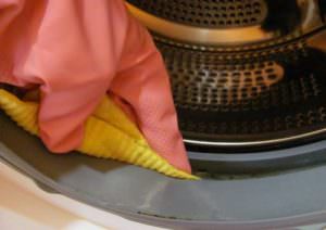 3bb5e5513f06fb1189f27fa97c26ebc2 Як очистити пральну машину від накипу: народні засоби
