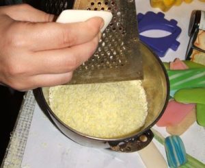 kak sdelat mylo v domashnikh usloviyakh: process prigotovleniya22 Як зробити мило в домашніх умовах: процес приготування