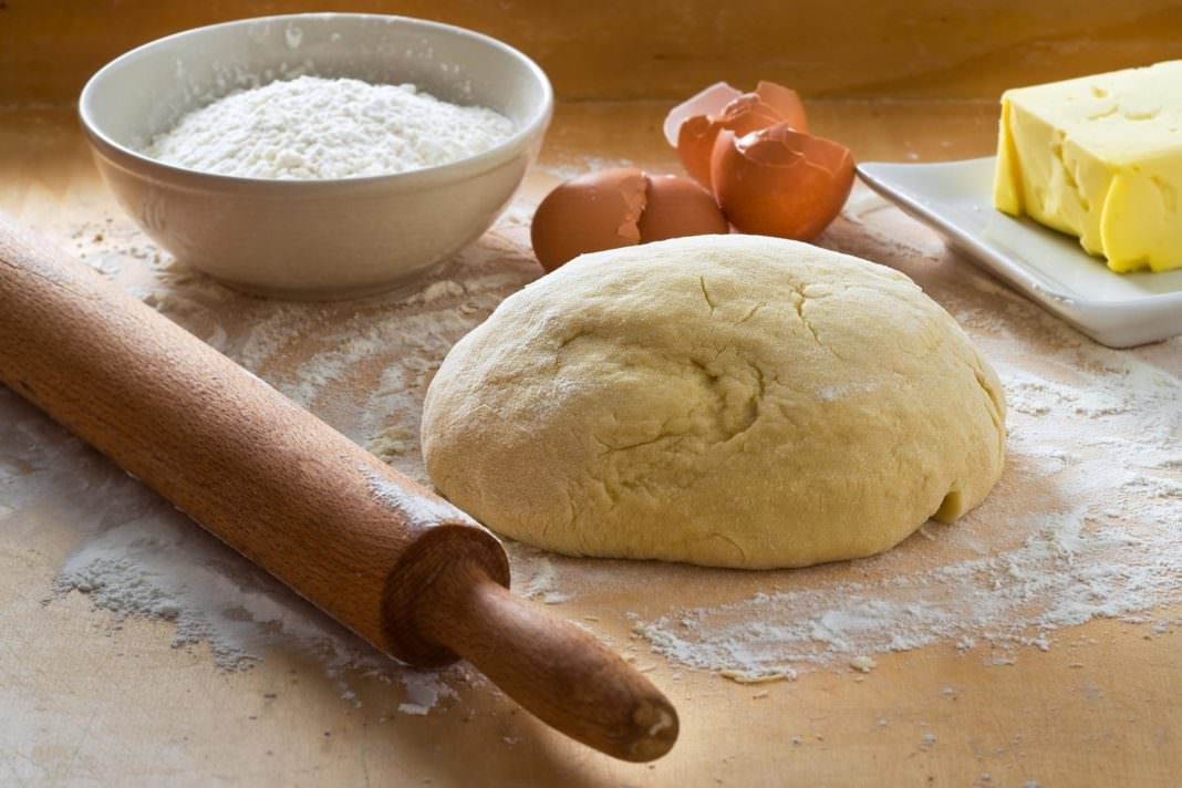 8a5f55c11167ad572f99524325689b66 Як приготувати тісто для піци — 9 простих і смачних рецептів в домашніх умовах