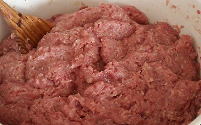 da55b59eb6966df7fc36e3987caed450 Апетитні соковиті котлети — рецепти приготування мяса в домашніх умовах