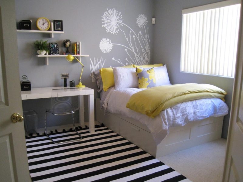  Декор кімнати для дівчинки підлітка своїми руками: оформлення зон, колір стін, стильне ліжко
