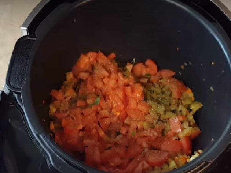 1399ebb2a3c84b29d43fca2d01f3ce99 Овочеве рагу — як приготувати рагу з овочів з картоплею, капустою і кабачком