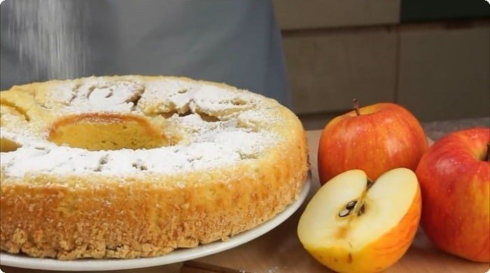 2e4619e6bbba73149a01de9c0cf3d6d6 Смачний пиріг шарлотка з яблуками   прості рецепти в духовці