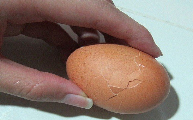 3f248909e29aeeb290155c7902dd4ae1 Як фарбувати яйця на Великдень 2021 та 2022. Прості й оригінальні ідеї фарбування пасхальних яєць