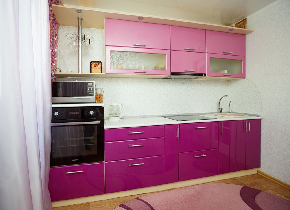 5cb040a176294a3cbad00bd727777ff7 Кухня в бузкових тонах: фіолетовий колір в інтерєрі, варіанти поєднання світлих і темних відтінків для стін та фасадів