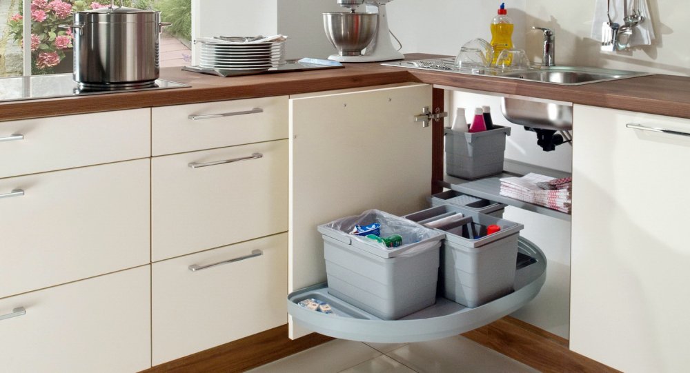 68538cfb66df9bbf8c242c8a2809f0b8 Організація зберігання на кухні: кращі ідеї для зберігання посуду, кришок від каструль і продуктів, полиці своїми руками