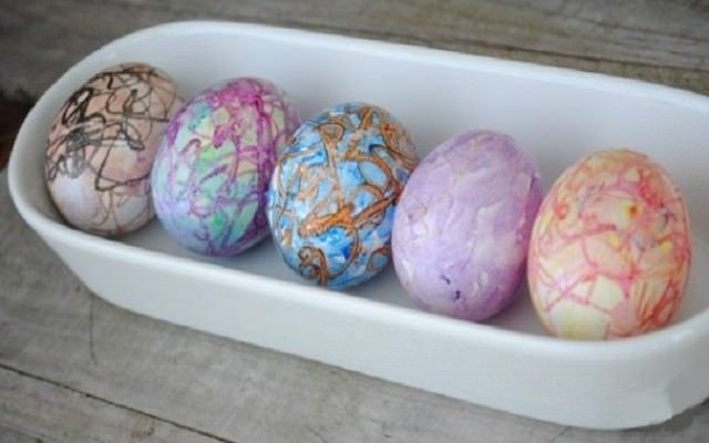 b964afa35aafd89b1cfb34ecfd6ca08b Як фарбувати яйця на Великдень 2021 та 2022. Прості й оригінальні ідеї фарбування пасхальних яєць