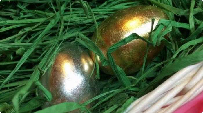 c228069a6b42dbe5bcf2b06cde26c5cd Як пофарбувати яйця на Великдень   оригінальні ідеї при фарбуванні яєць