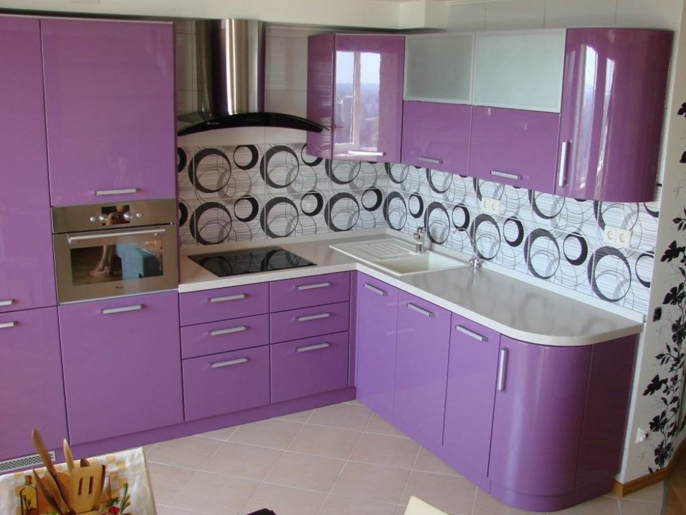 c362bdf764a29f2281338683c5e13c9c Кухня в бузкових тонах: фіолетовий колір в інтерєрі, варіанти поєднання світлих і темних відтінків для стін та фасадів