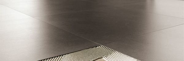 c96a68f539e90454aca11fc4dcc5799f Чим відрізняється керамограніт від керамічної плитки для підлоги: кращий матеріал для підлогового покриття