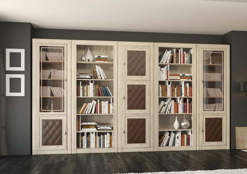 cccf8947f058ef136b4b46b6a6b779b6 Книжкова шафа зі скляними дверцятами: різновиди дверей і критерії вибору відповідної моделі шафи для книг, варіанти розміщення в кімнаті