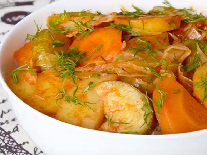e84382df2a426c15d631015124280aa5 Овочеве рагу — як приготувати рагу з овочів з картоплею, капустою і кабачком