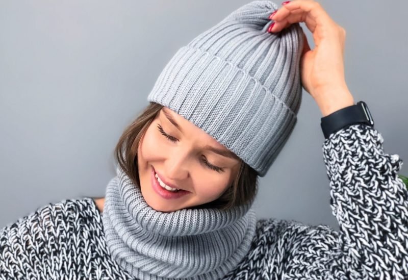 modnye zhenskie vyazanye shapki: zima 201987 Модні жіночі вязані шапки: зима 2020 2021