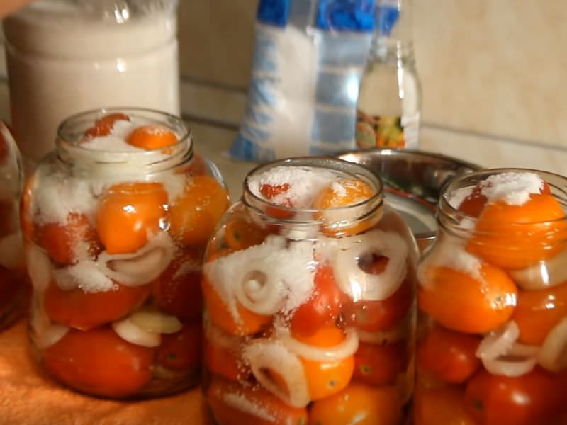 d3ed7ae62137f61980800711eb757e22 Помідори (томати) без стерилізації на зиму — прості рецепти приготування