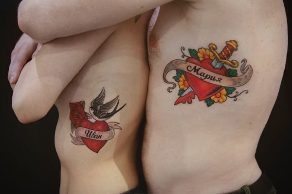 e06ef2d5bb14136a136357d29e8fe902 Парні татуювання для двох закоханих, для подруг, сестер. Маленькі ескізи, ідеї написи