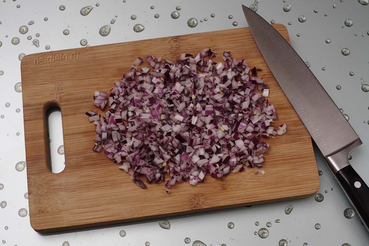 32b9fcbb5aaa589c3e845b1e91d191cd Як приготувати сільський салат: рецепт пісного овочевого салату з грибами і картоплею з покроковими фото