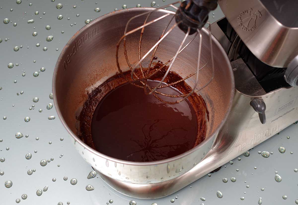 65f462b8df56172a118b27bdcf39fd43 Як приготувати шоколадний брауні з маскарпоне — рецепт мармурових тістечок з прошарком з маскарпоне з покроковими фото