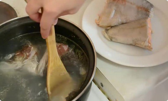 8fcbdaaef5649d389141fa4a265ebeee Смачний рибний суп з червоної риби в домашніх умовах
