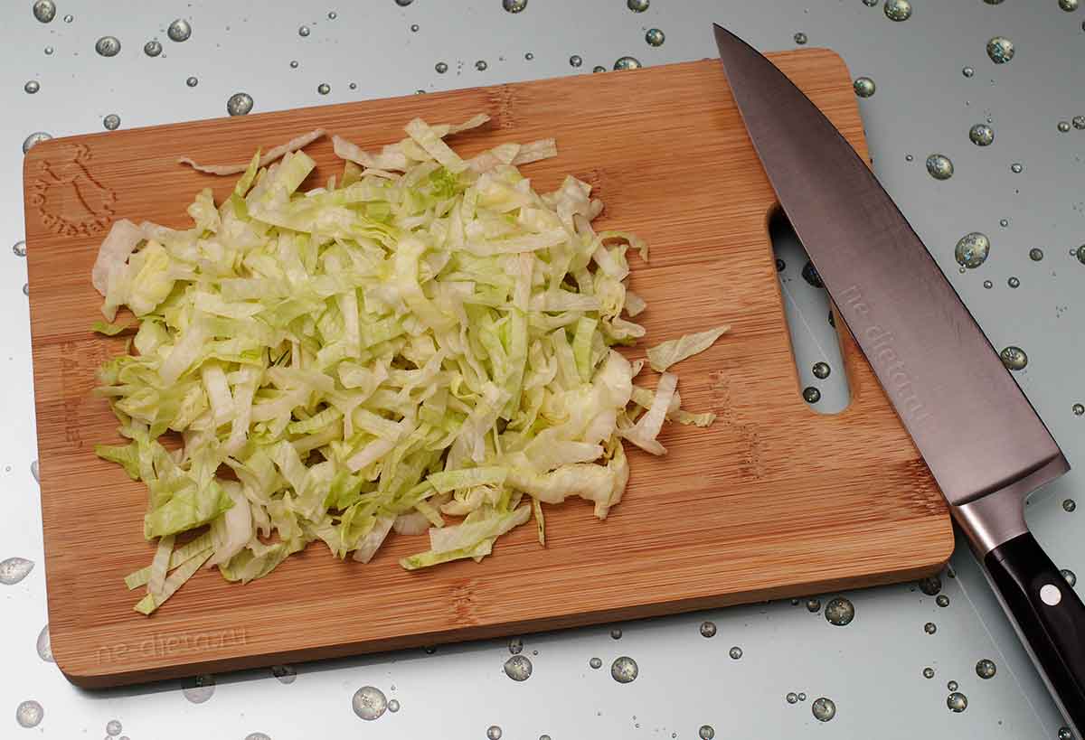 bd858b820a4aad35f9bc68128d20ee91 Як приготувати салат з редискою і шинкою — рецепт оригінального салату з шинки та свіжої редиски з покроковими фото