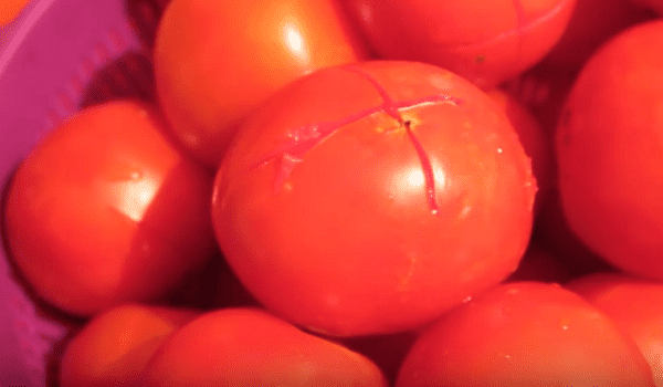 kak prigotovit pomidory v sobstvennom soku na zimu  recepty   palchiki oblizhesh69 Як приготувати помідори у власному соку на зиму? Рецепти — пальчики оближеш