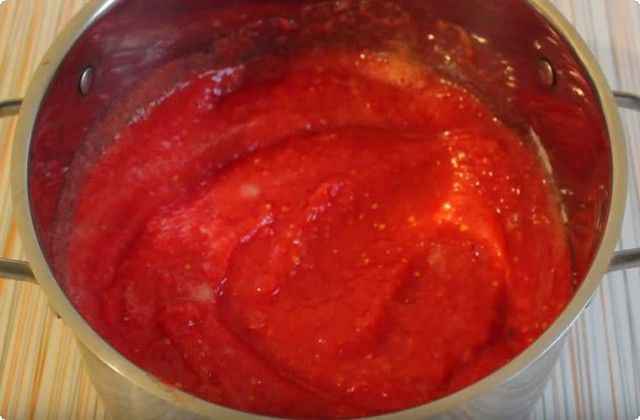 1b310931ecbd7f7c0836bccdb0096ba0 Салат з помідорів на зиму без стерилізації — найсмачніші рецепти пальчики оближеш