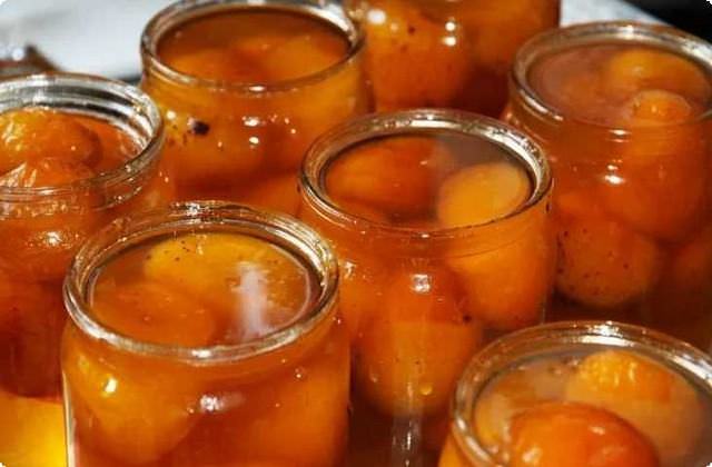 66d7c77d7fbe679959af6111357c28c2 Густе дуже смачне варення з абрикосів без кісточок – рецепти на зиму