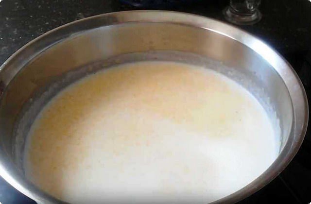 be1e49f248fc2a08be5241a27384e5cb Кукурудзяна каша на молоці – 5 рецептів приготування на плиті
