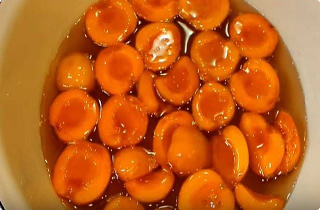 e35812cb886edcf7ecc8cc2215da81bb Густе дуже смачне варення з абрикосів без кісточок – рецепти на зиму
