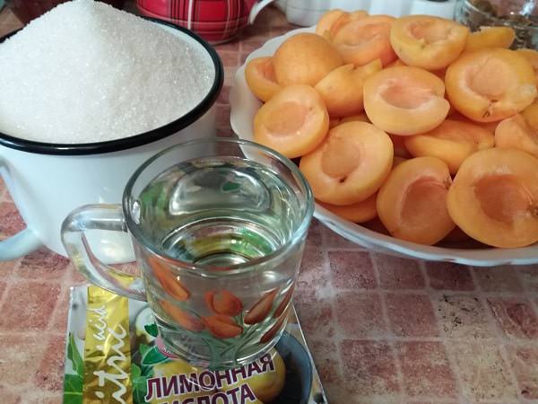 varene iz abrikosov na zimu – recepty palchiki oblizhesh 27 Варення з абрикосів на зиму – рецепти пальчики оближеш!